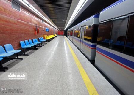زن میانسال در متروی کرج اقدام به خودکشی کرد
